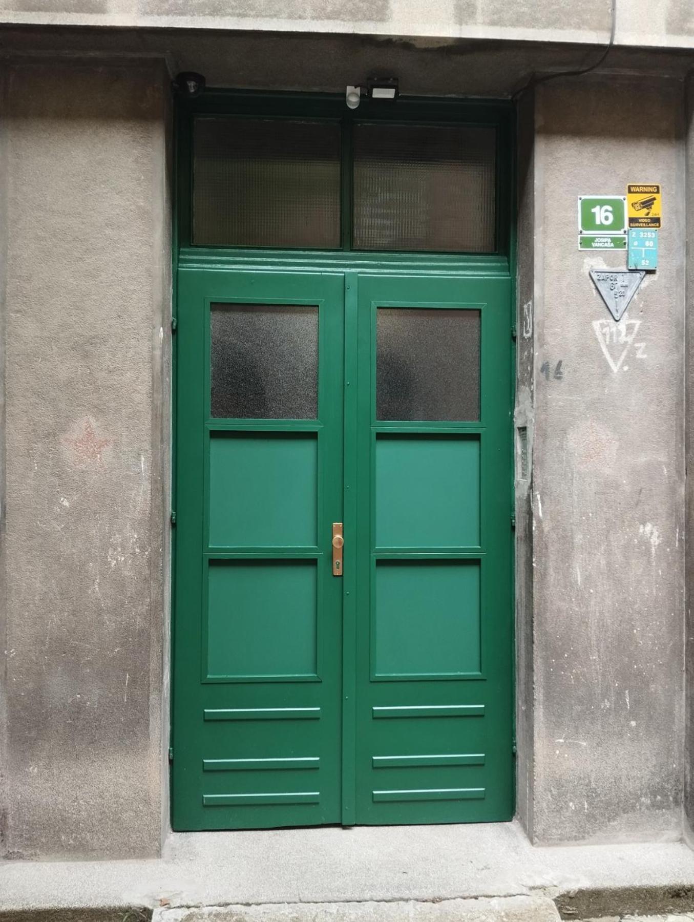 Potkrovlje U Centru SJJ Exteriör bild